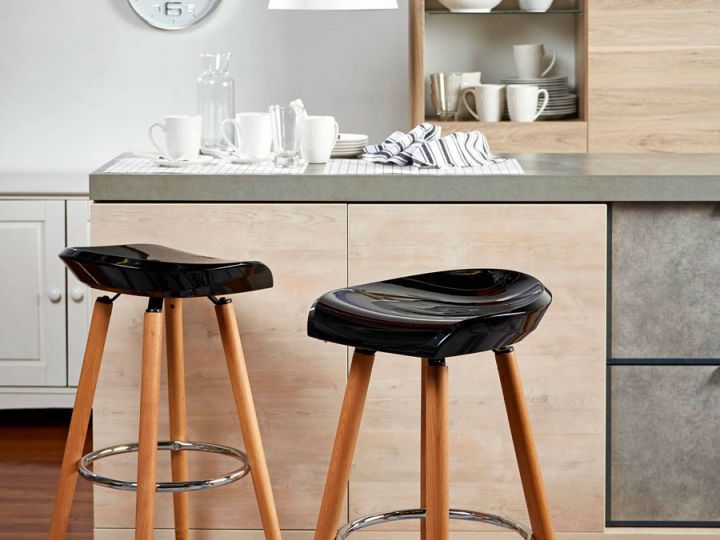 sillas-plegables-diseno-comedor-consejos-para-instalar-tus-sillas-online