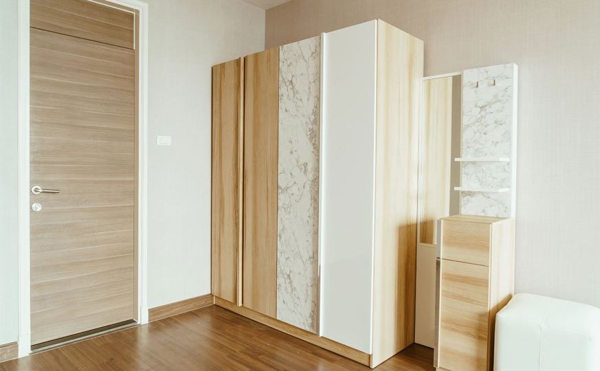 puertas-armario-correderas-consejos-para-instalar-tu-armario-online